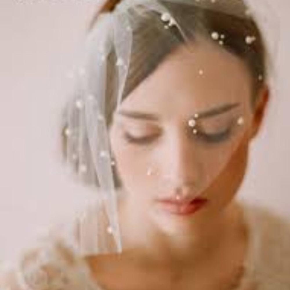 Ivory blusher wedding short veil with pearl tulle